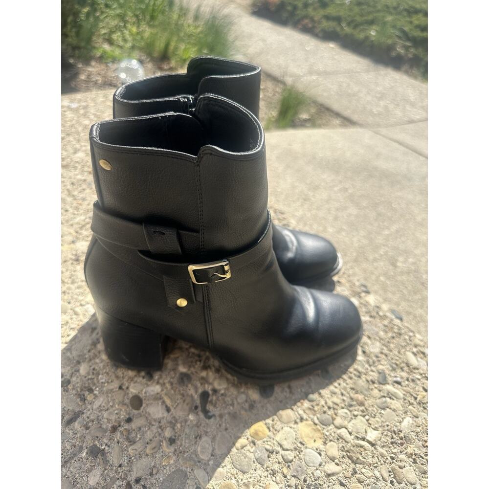 White Mountain LIVID Black Moto Ankle Bootie Buckle Side Zip Comfort Women's 9.5